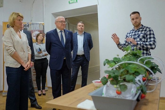 Министр сельского хозяйства побывала в Вятском ГАТУ 